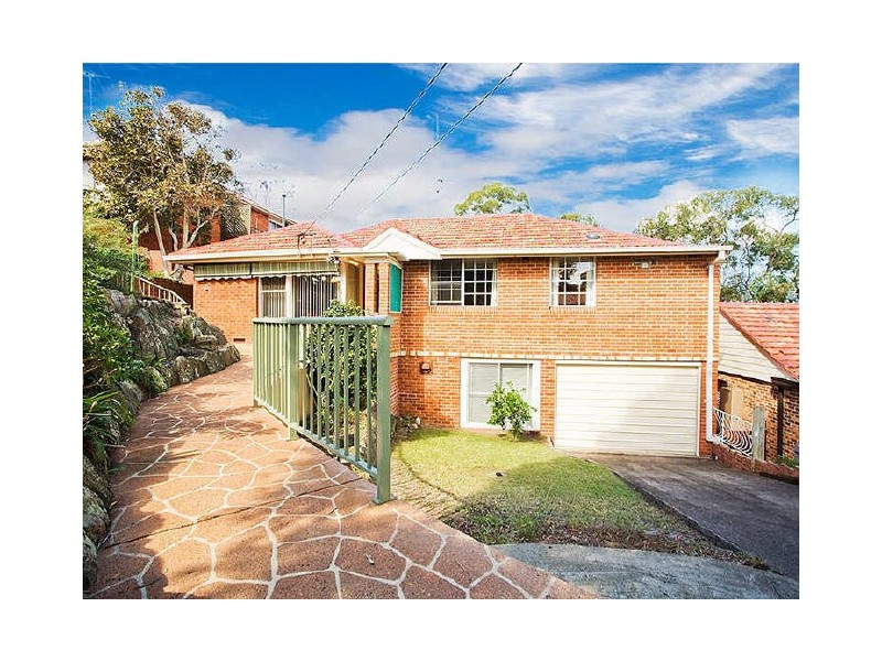 11 Faye Avenue, Blakehurst NSW 2221