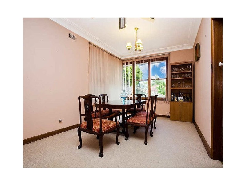 11 Faye Avenue, Blakehurst NSW 2221