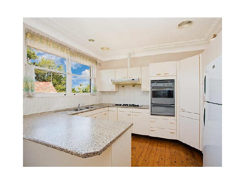 11 Faye Avenue, Blakehurst NSW 2221