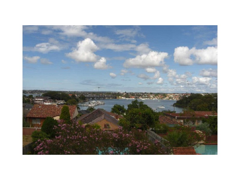 11 Hatfield Street, Blakehurst NSW 2221