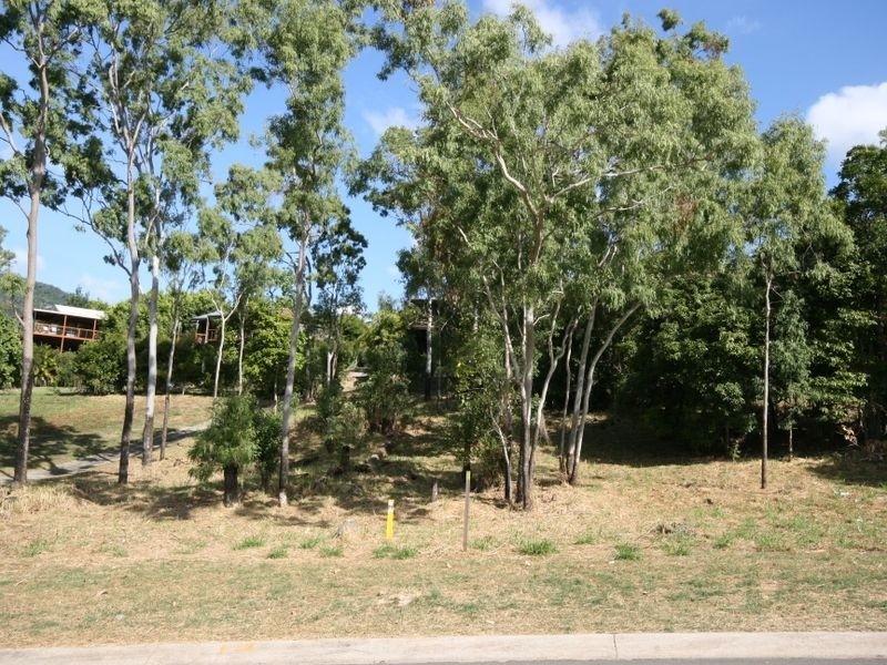 24 Abell Road, Cannonvale QLD 4802