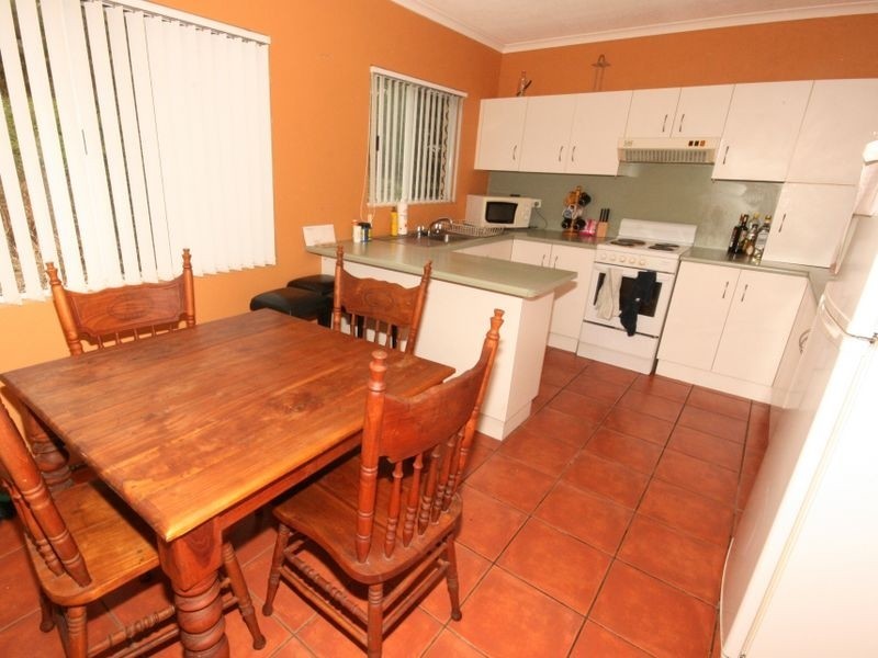 10/3 Eshelby Drive, Cannonvale QLD 4802