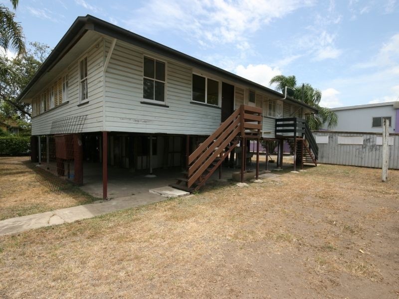 19 Chapman Street, Proserpine QLD 4800