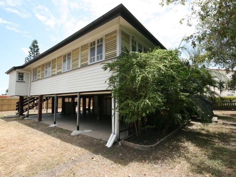 19 Chapman Street, Proserpine QLD 4800