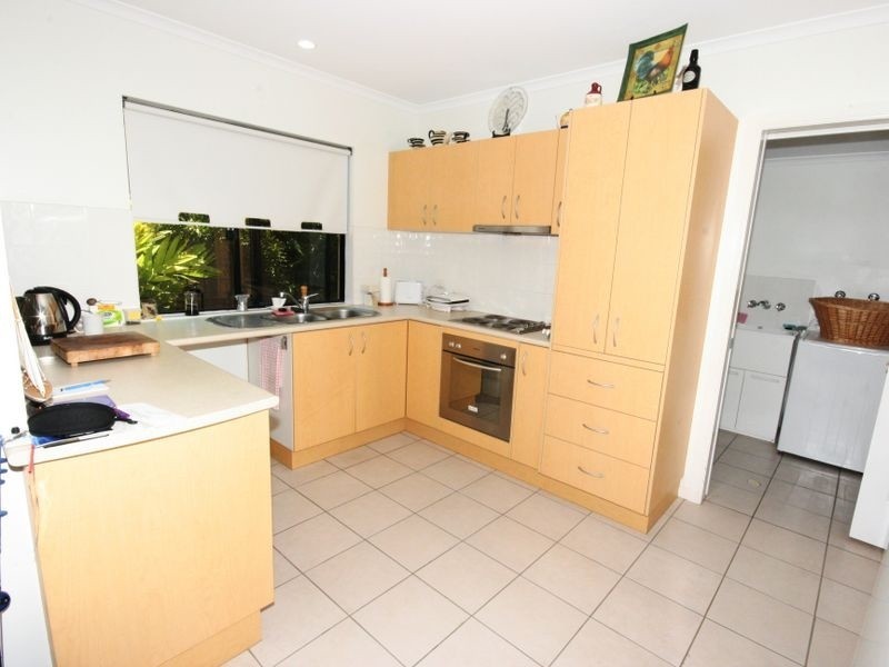 21/16 Beach Road, Cannonvale QLD 4802
