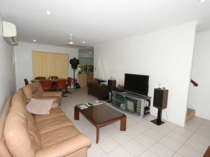 21/16 Beach Road, Cannonvale QLD 4802