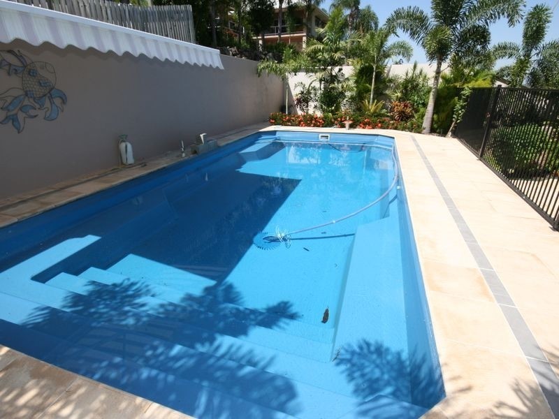 5 Whitehaven Crescent, Cannonvale QLD 4802