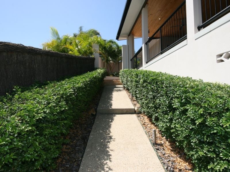 5 Whitehaven Crescent, Cannonvale QLD 4802