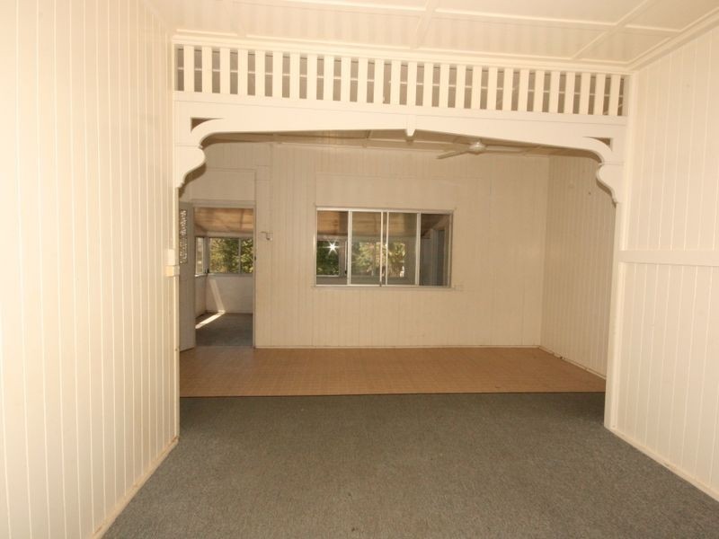 9 Chapman Street, Proserpine QLD 4800