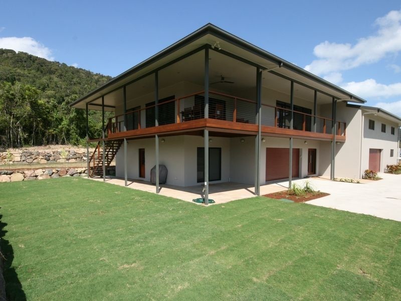 18/1 Air Whitsunday Drive, Flametree QLD 4802