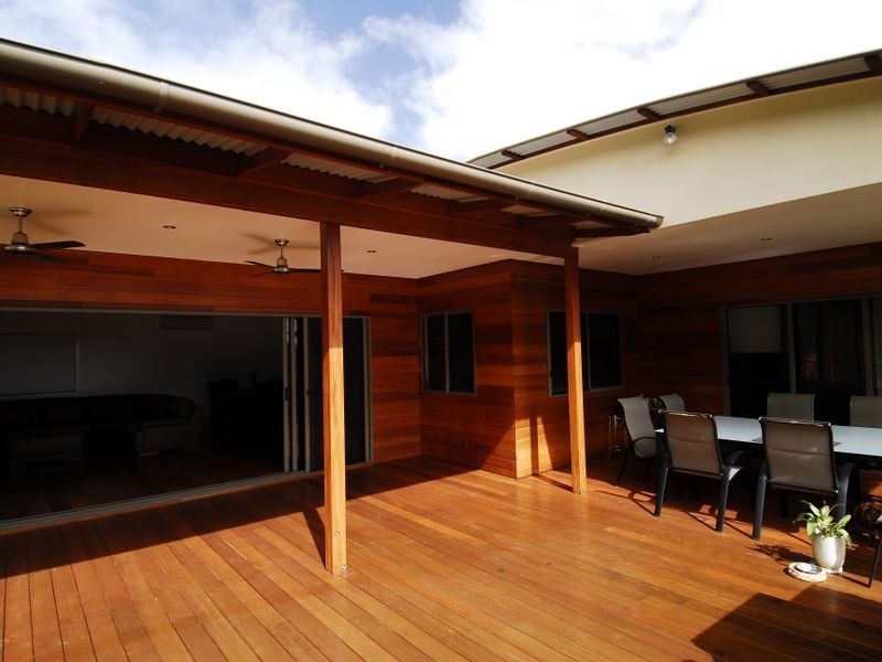 57 Eshelby Drive, Cannonvale QLD 4802