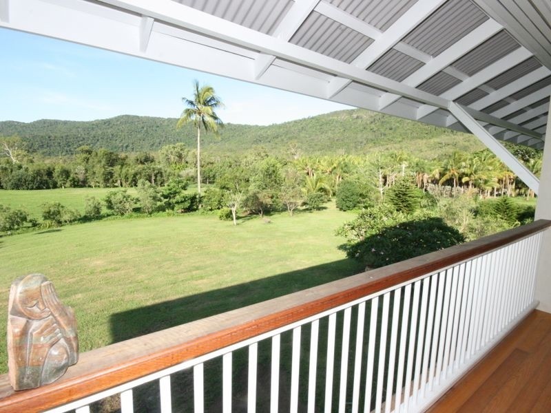 25 Langford Road, Flametree QLD 4802