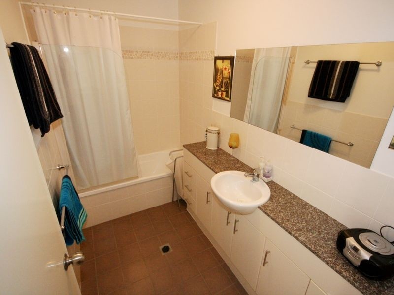 12/21 Shute Harbour Road, Cannonvale QLD 4802