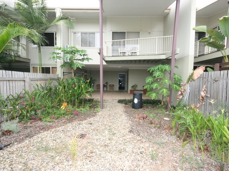 12/21 Shute Harbour Road, Cannonvale QLD 4802
