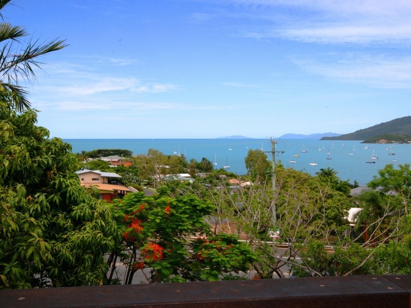 45 Airlie Crescent, Airlie Beach QLD 4802