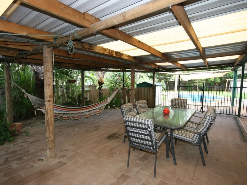 15 Grace Avenue, Cannonvale QLD 4802