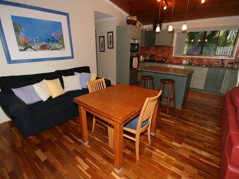 15 Grace Avenue, Cannonvale QLD 4802