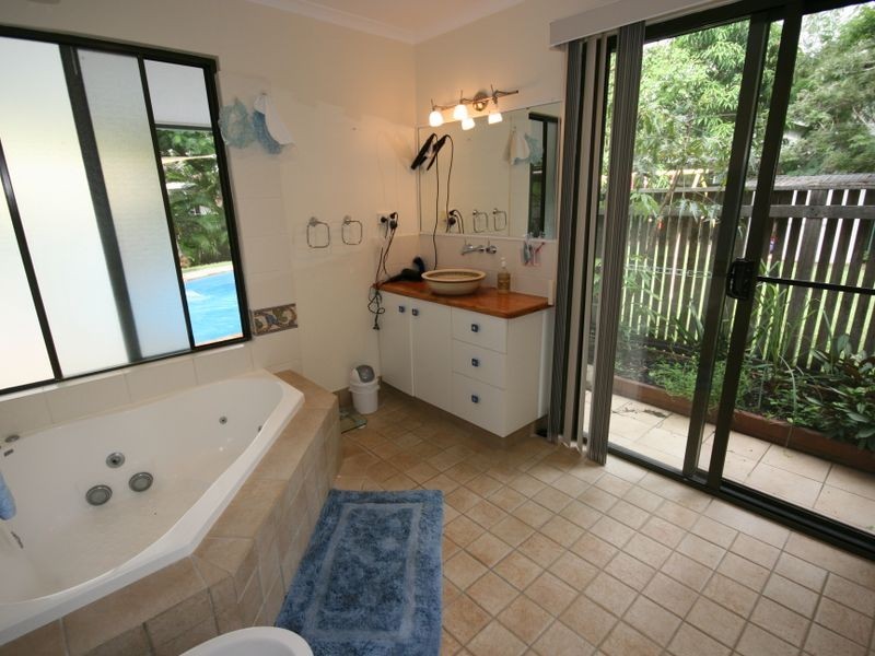 15 Grace Avenue, Cannonvale QLD 4802