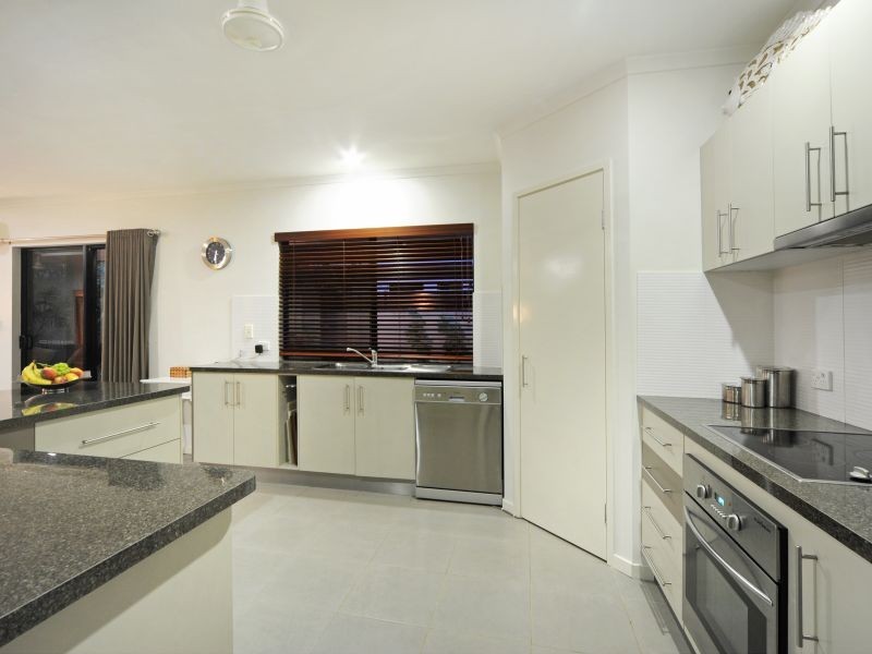 61 Abell Road, Cannonvale QLD 4802