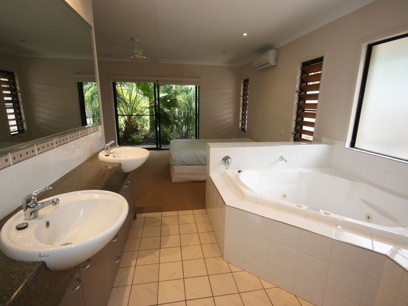 33 Sanctuary Avenue, Jubilee Pocket QLD 4802