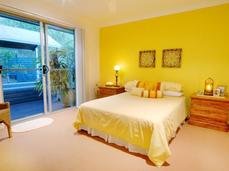 24 Pringle Road, Cannonvale QLD 4802