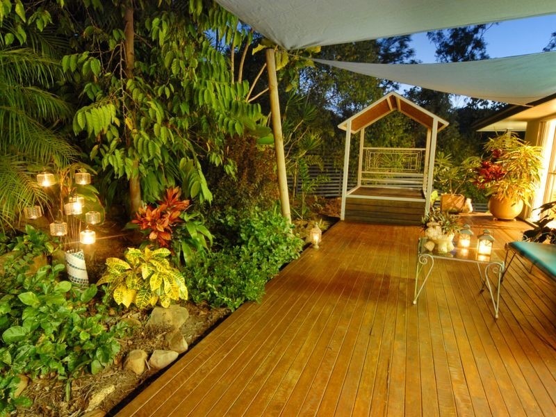 24 Pringle Road, Cannonvale QLD 4802