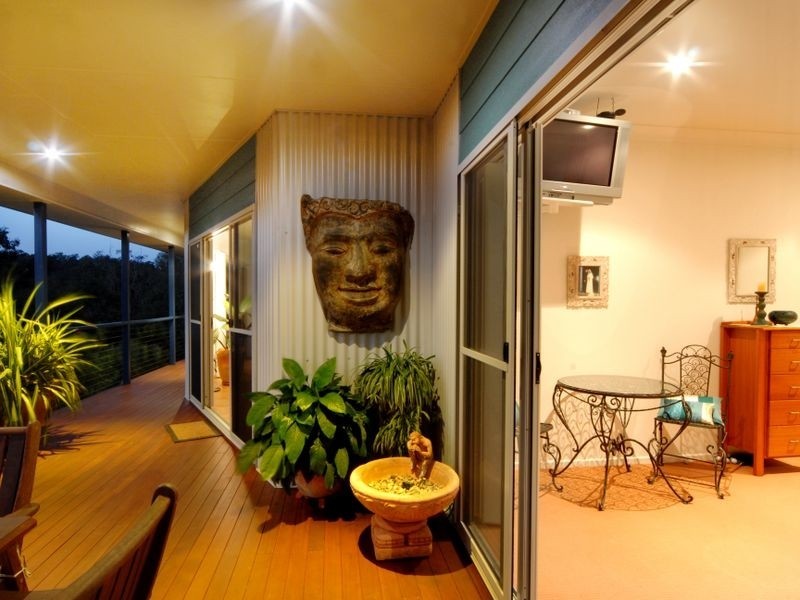 24 Pringle Road, Cannonvale QLD 4802