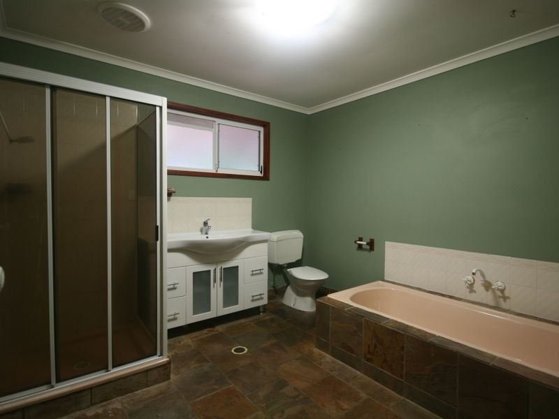 14 Mandalay Road, Jubilee Pocket QLD 4802