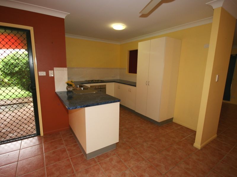 9 Shelley Close, Cannonvale QLD 4802