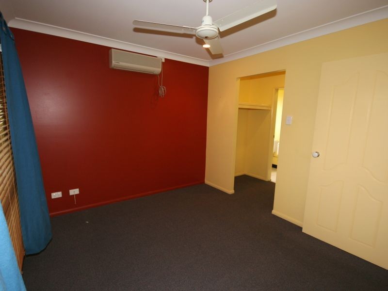9 Shelley Close, Cannonvale QLD 4802
