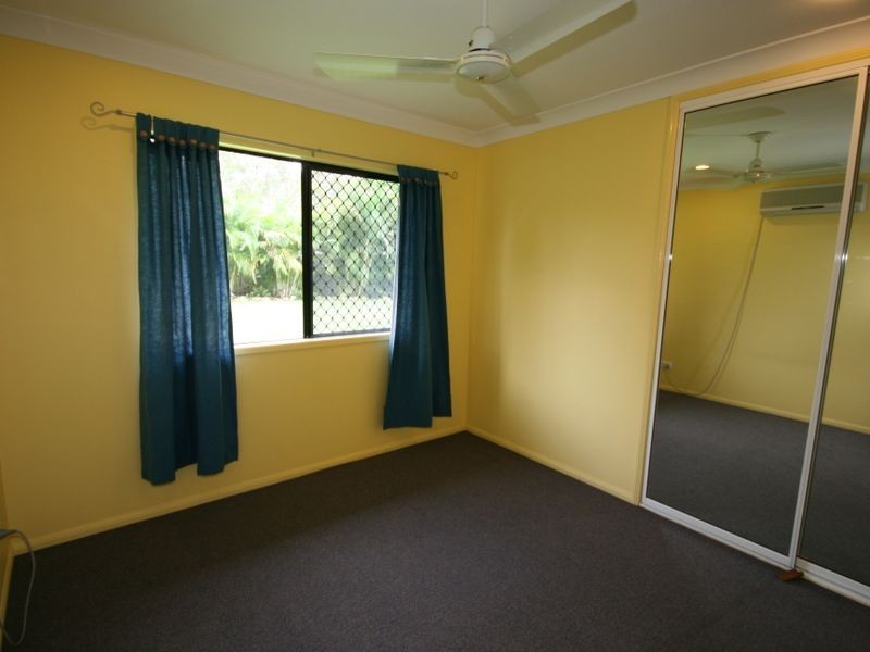 9 Shelley Close, Cannonvale QLD 4802