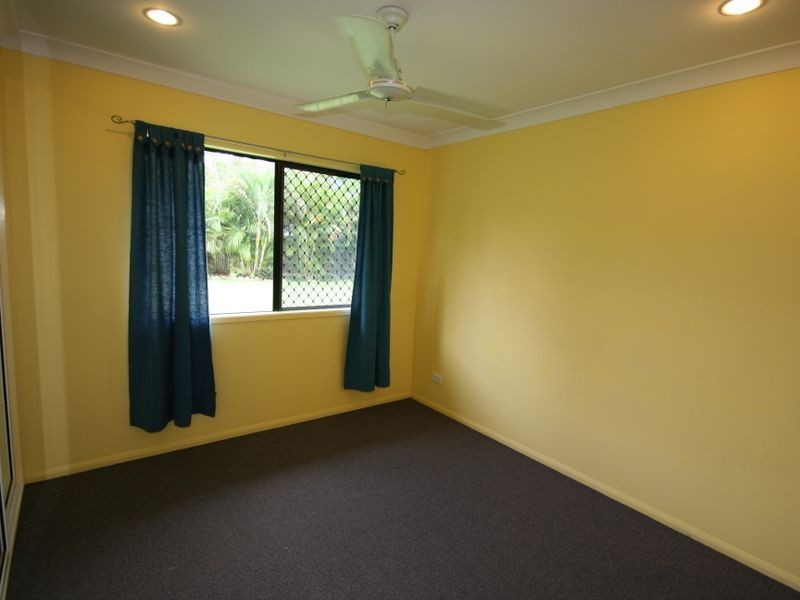 9 Shelley Close, Cannonvale QLD 4802