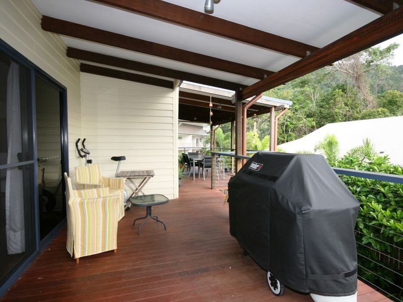 2/7 Border Drive, Cannonvale QLD 4802