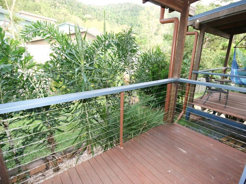 2/7 Border Drive, Cannonvale QLD 4802