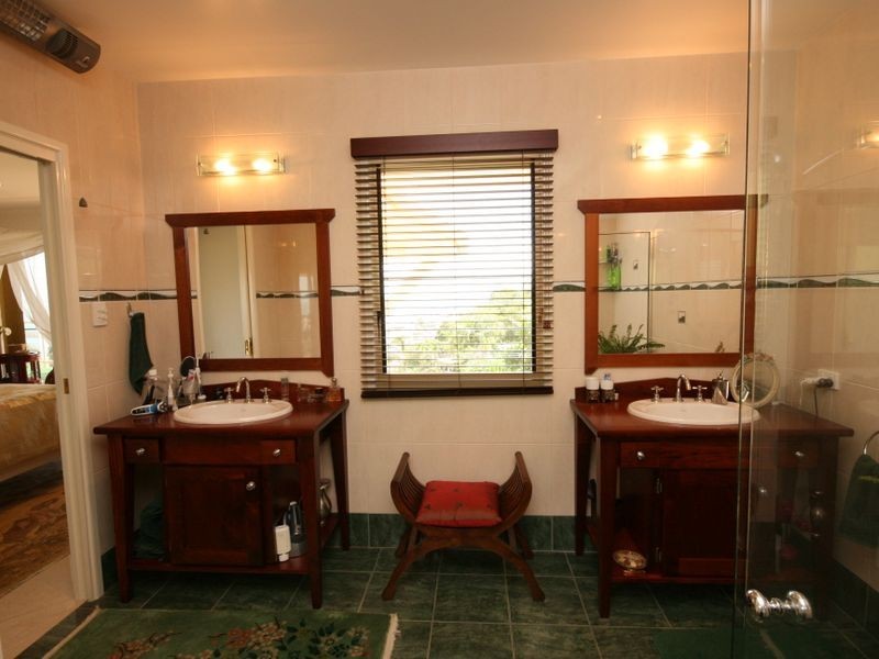 4 Airlie Crescent, Airlie Beach QLD 4802