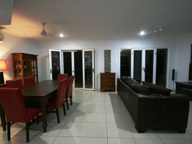 87 Abell Road, Cannonvale QLD 4802