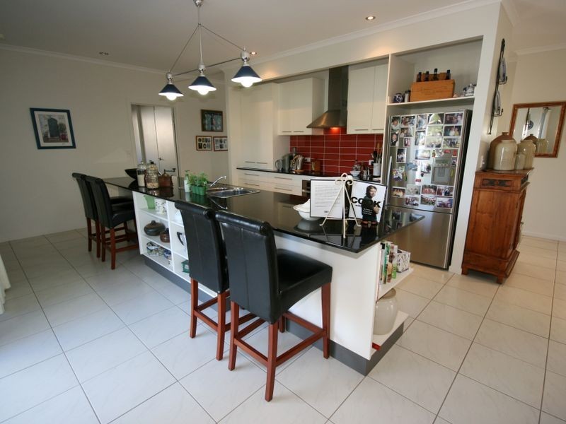 21 Armada Crescent, Jubilee Pocket QLD 4802