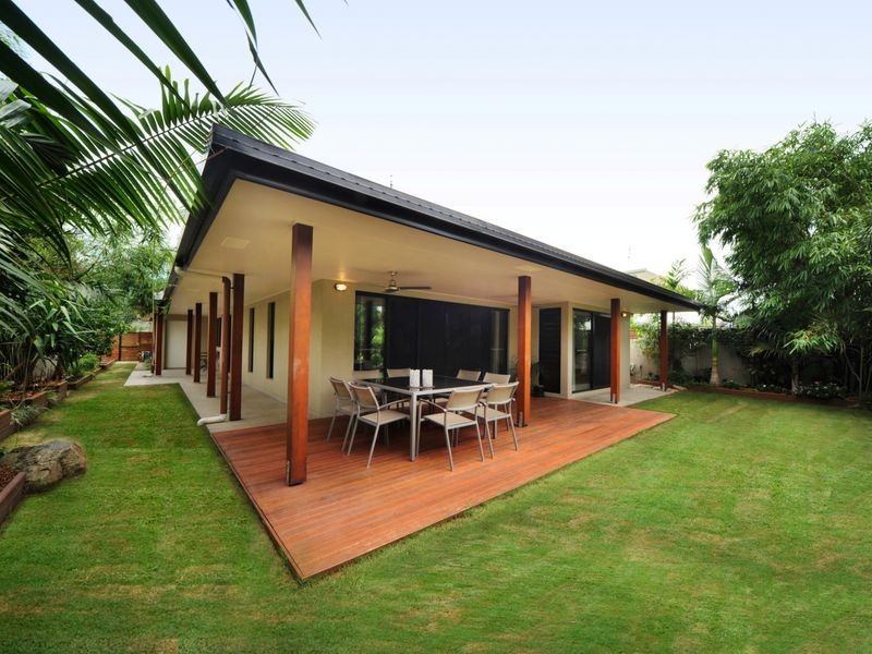 61 Abell Road, Cannonvale QLD 4802