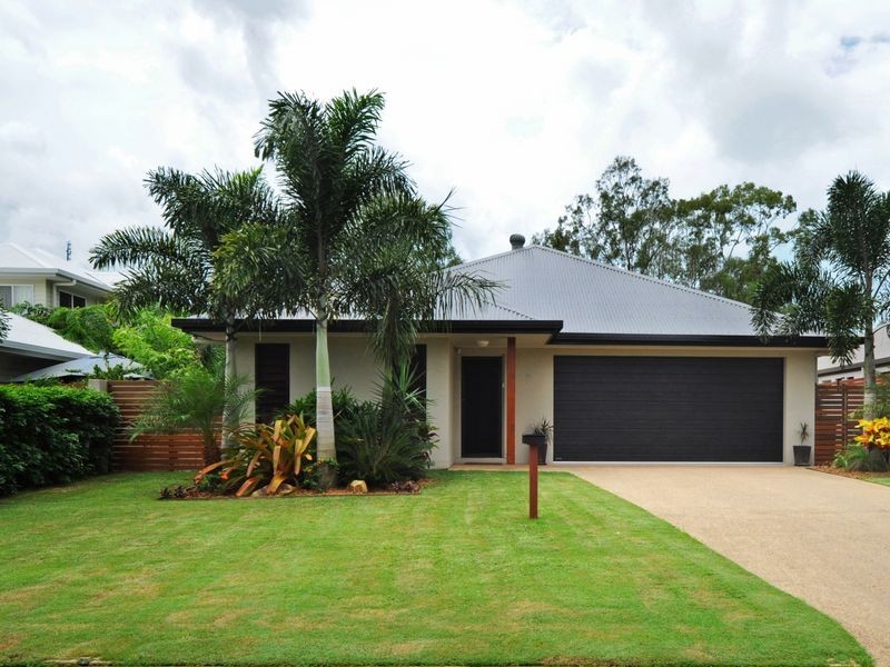 61 Abell Road, Cannonvale QLD 4802