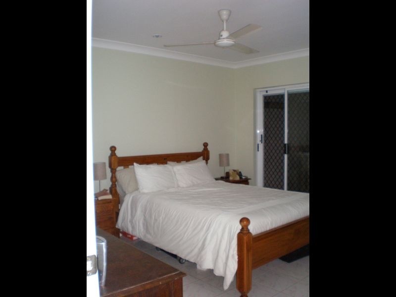 2b Deloraine Close, Cannonvale QLD 4802