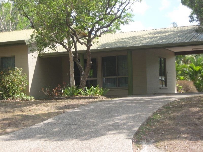 4 Stormvogel Drive, Jubilee Pocket QLD 4802