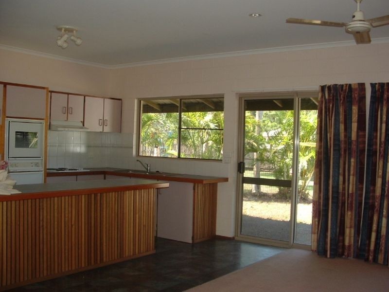 4 Stormvogel Drive, Jubilee Pocket QLD 4802