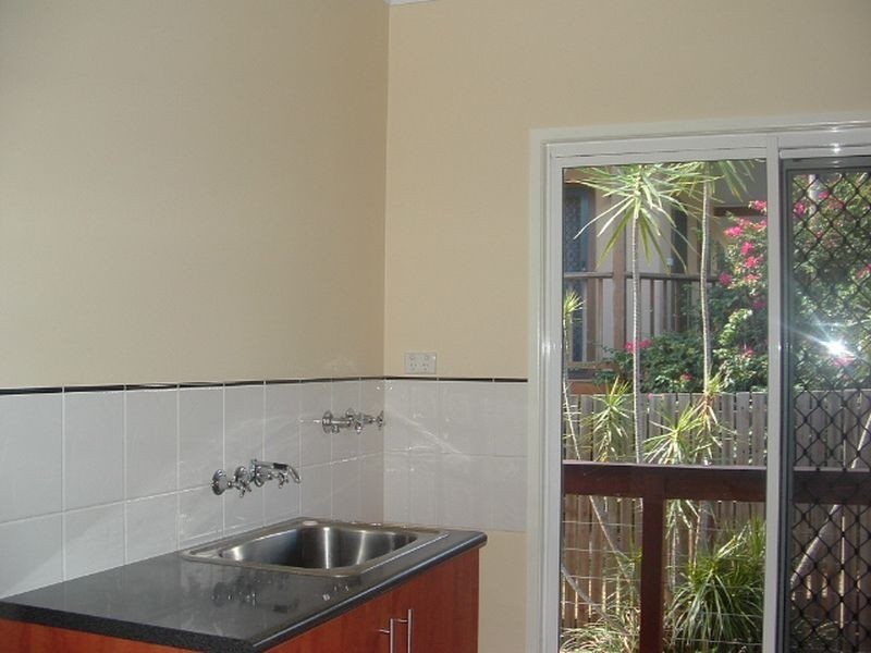 2 Daydream Court, Cannonvale QLD 4802
