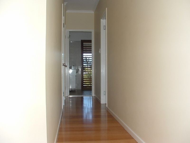 2 Daydream Court, Cannonvale QLD 4802