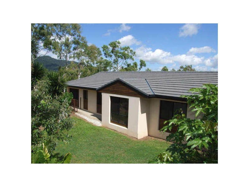 62 Country Road, Cannonvale QLD 4802