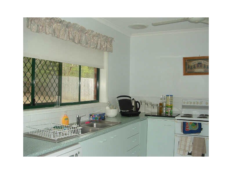 11 Teague Terrace, Cannonvale QLD 4802
