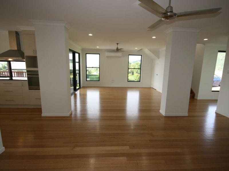 3/14 Hamilton Avenue, Cannonvale QLD 4802