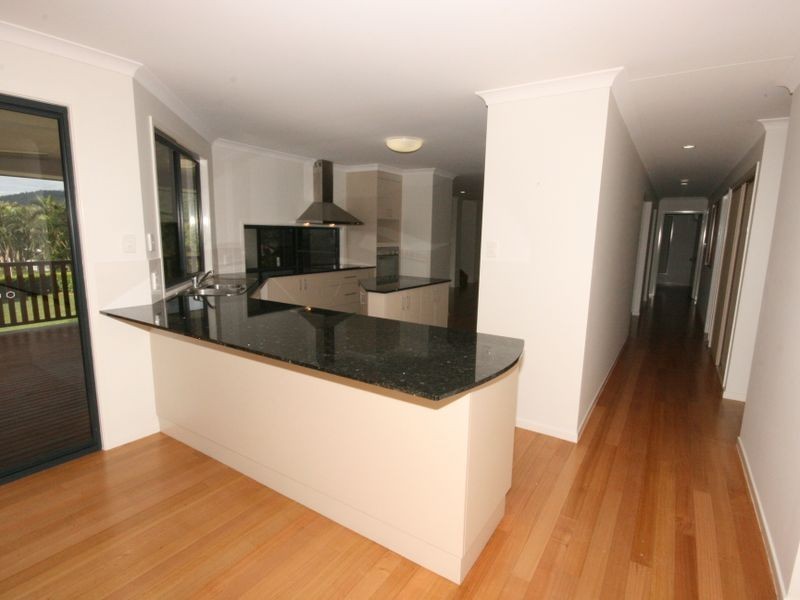 3/14 Hamilton Avenue, Cannonvale QLD 4802