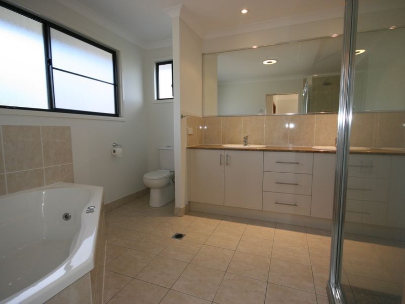 3/14 Hamilton Avenue, Cannonvale QLD 4802