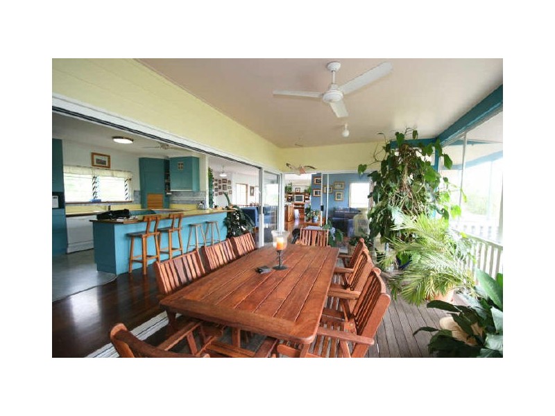 7 Gregory Court, Cannonvale QLD 4802